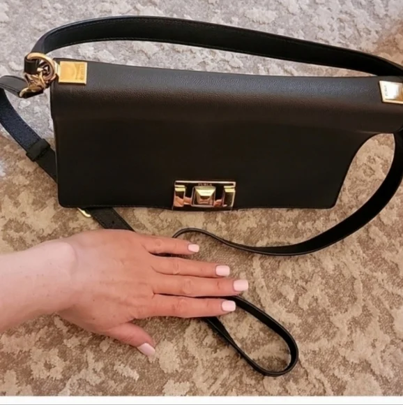 Furla elegant Black Handbag - Picture 5 of 7